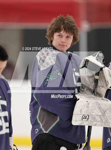 Thumbnail 3 in Regis Jesuit vs. Standley Lake (CHSAA 5A Quarterfinal) photogallery.