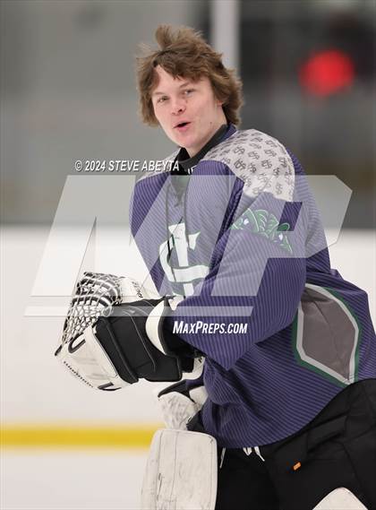 Thumbnail 2 in Regis Jesuit vs. Standley Lake (CHSAA 5A Quarterfinal) photogallery.