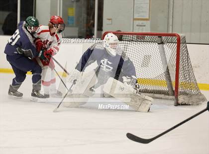Thumbnail 3 in Regis Jesuit vs. Standley Lake (CHSAA 5A Quarterfinal) photogallery.