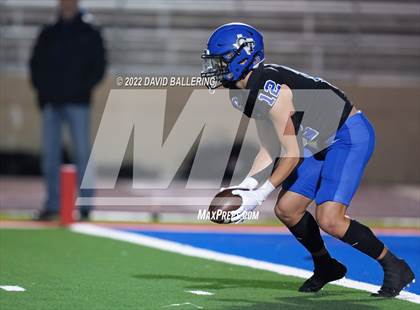 Thumbnail 1 in Jacksboro vs Gunter (UIL 3A D2 Area Playoff) photogallery.