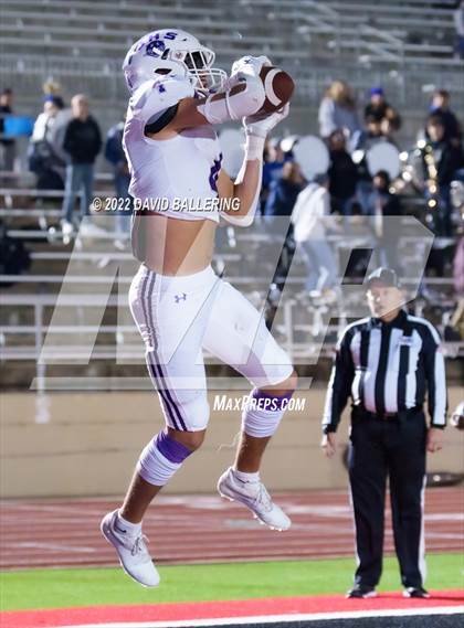 Thumbnail 3 in Jacksboro vs Gunter (UIL 3A D2 Area Playoff) photogallery.