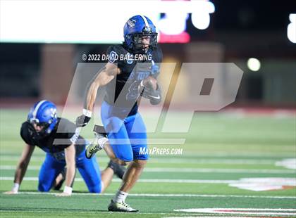 Thumbnail 3 in Jacksboro vs Gunter (UIL 3A D2 Area Playoff) photogallery.