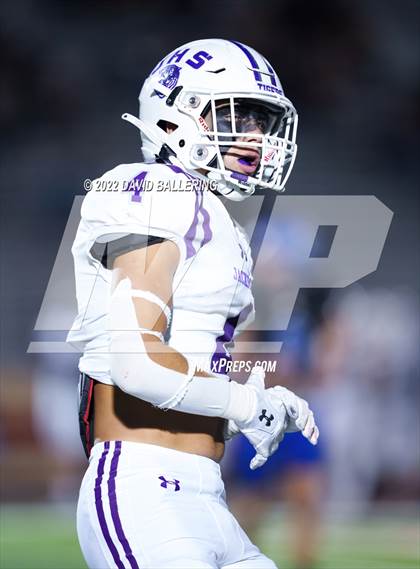 Thumbnail 3 in Jacksboro vs Gunter (UIL 3A D2 Area Playoff) photogallery.