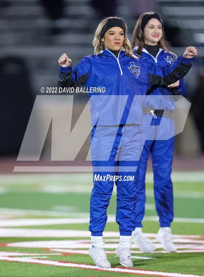 Thumbnail 3 in Jacksboro vs Gunter (UIL 3A D2 Area Playoff) photogallery.