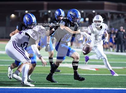 Thumbnail 2 in Jacksboro vs Gunter (UIL 3A D2 Area Playoff) photogallery.