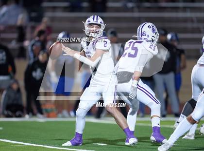 Thumbnail 2 in Jacksboro vs Gunter (UIL 3A D2 Area Playoff) photogallery.