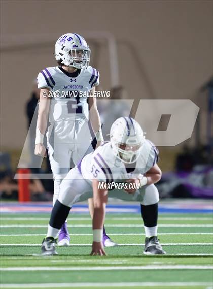 Thumbnail 3 in Jacksboro vs Gunter (UIL 3A D2 Area Playoff) photogallery.