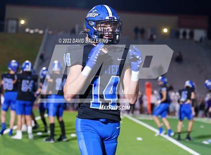 Thumbnail 3 in Jacksboro vs Gunter (UIL 3A D2 Area Playoff) photogallery.