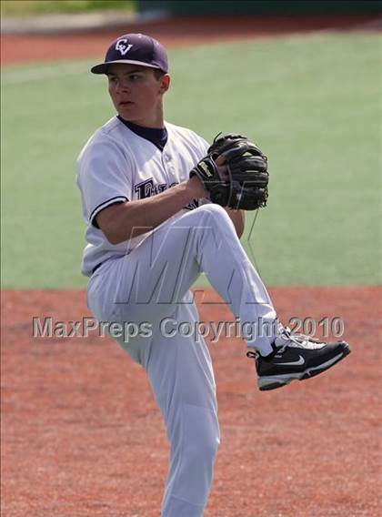 Thumbnail 2 in Central Valley vs. Shasta (Shasta Lake Tournament) photogallery.