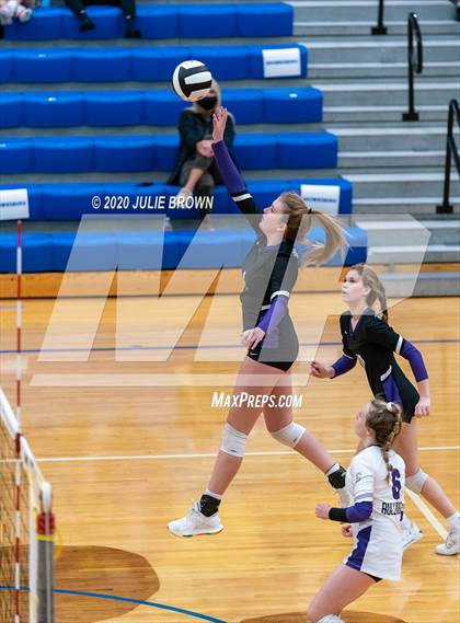 Thumbnail 2 in Roncalli vs Brownsburg (IHSAA 4A Regional Semifinal) photogallery.