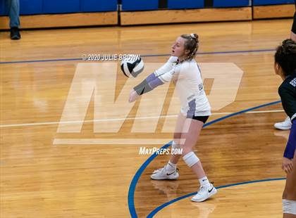 Thumbnail 2 in Roncalli vs Brownsburg (IHSAA 4A Regional Semifinal) photogallery.