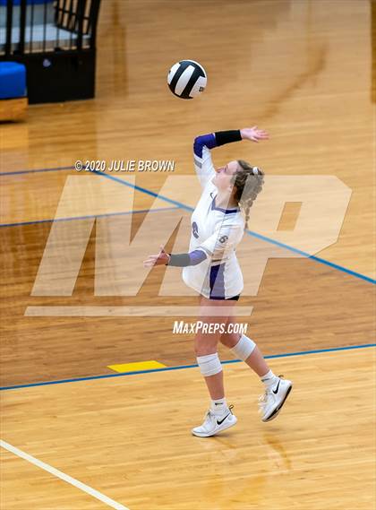 Thumbnail 3 in Roncalli vs Brownsburg (IHSAA 4A Regional Semifinal) photogallery.
