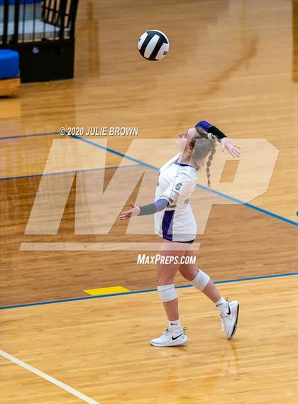 Thumbnail 2 in Roncalli vs Brownsburg (IHSAA 4A Regional Semifinal) photogallery.