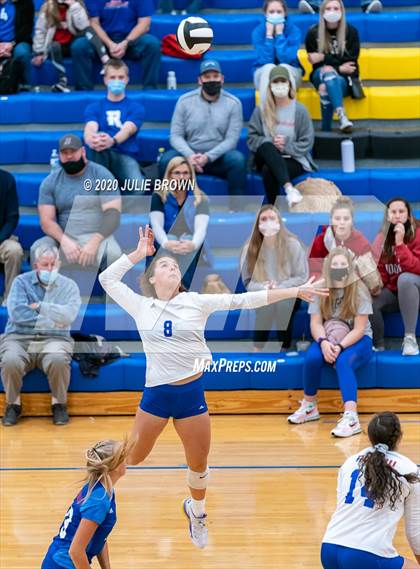 Thumbnail 1 in Roncalli vs Brownsburg (IHSAA 4A Regional Semifinal) photogallery.