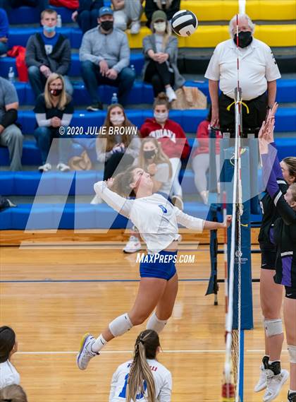 Thumbnail 1 in Roncalli vs Brownsburg (IHSAA 4A Regional Semifinal) photogallery.