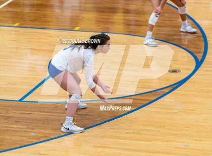 Thumbnail 2 in Roncalli vs Brownsburg (IHSAA 4A Regional Semifinal) photogallery.