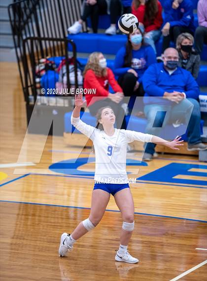 Thumbnail 1 in Roncalli vs Brownsburg (IHSAA 4A Regional Semifinal) photogallery.