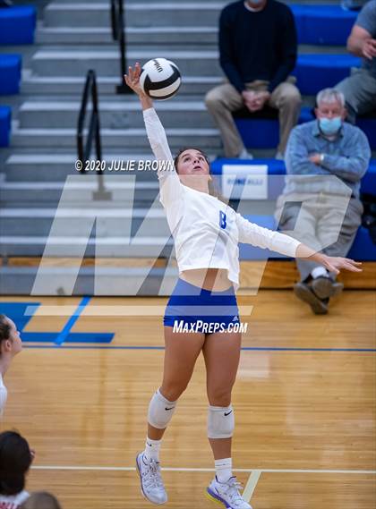 Thumbnail 3 in Roncalli vs Brownsburg (IHSAA 4A Regional Semifinal) photogallery.
