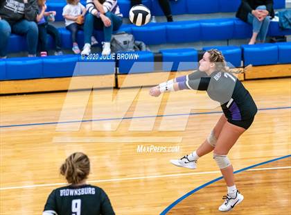 Thumbnail 3 in Roncalli vs Brownsburg (IHSAA 4A Regional Semifinal) photogallery.