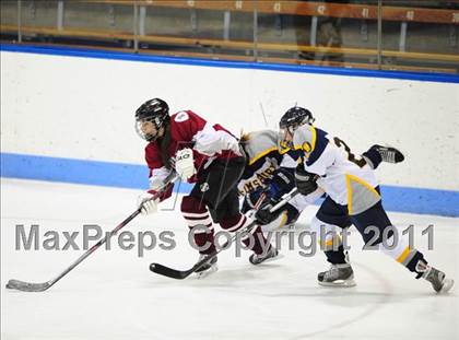 Thumbnail 2 in North Haven vs. Simsbury (CCGHL Final) photogallery.