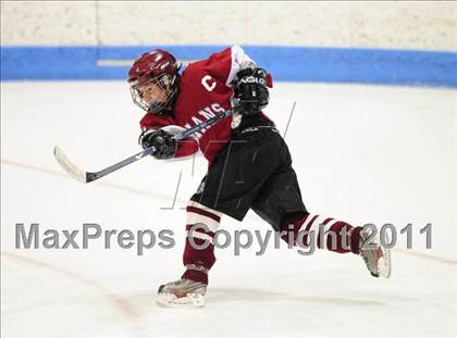 Thumbnail 1 in North Haven vs. Simsbury (CCGHL Final) photogallery.