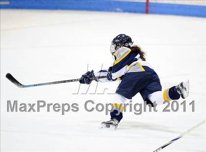 Thumbnail 1 in North Haven vs. Simsbury (CCGHL Final) photogallery.