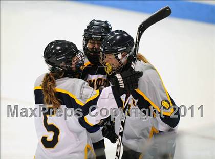 Thumbnail 1 in North Haven vs. Simsbury (CCGHL Final) photogallery.
