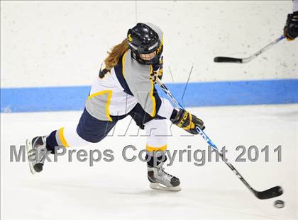 Thumbnail 1 in North Haven vs. Simsbury (CCGHL Final) photogallery.