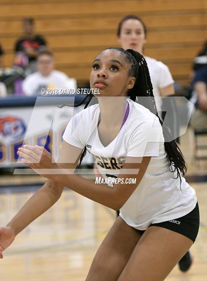 Thumbnail 3 in Antelope @ Inderkum photogallery.