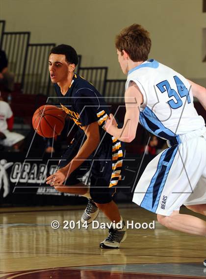 Thumbnail 2 in Olympia vs. JW North (MaxPreps Holiday Classic) photogallery.