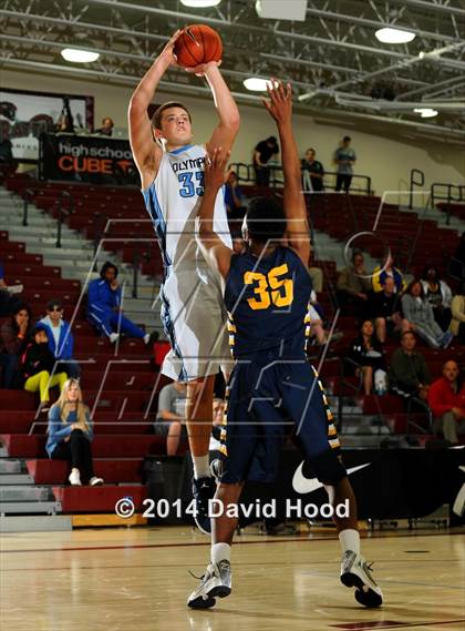 Thumbnail 3 in Olympia vs. JW North (MaxPreps Holiday Classic) photogallery.