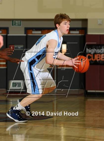 Thumbnail 3 in Olympia vs. JW North (MaxPreps Holiday Classic) photogallery.