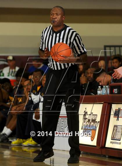 Thumbnail 3 in Olympia vs. JW North (MaxPreps Holiday Classic) photogallery.