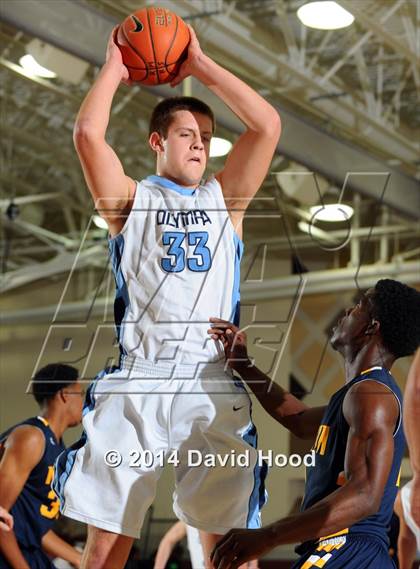Thumbnail 3 in Olympia vs. JW North (MaxPreps Holiday Classic) photogallery.