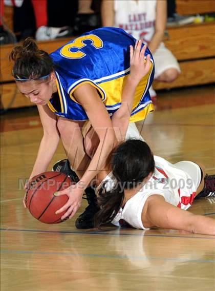 Thumbnail 1 in Del Campo @ Mira Loma photogallery.