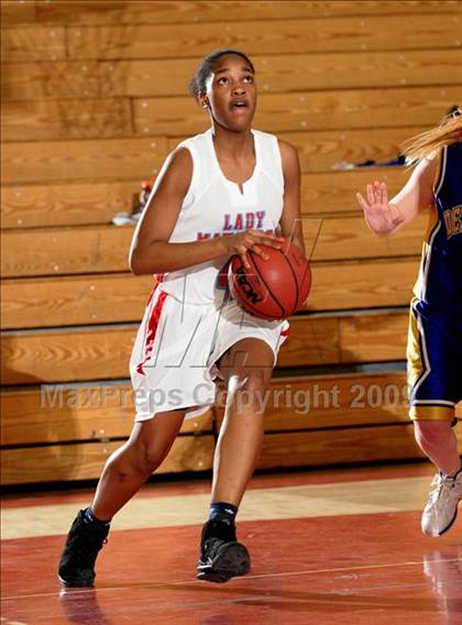 Thumbnail 3 in Del Campo @ Mira Loma photogallery.