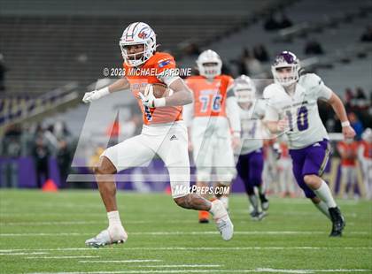 Thumbnail 1 in Lake Stevens vs Graham-Kapowsin (WIAA 4A Final) photogallery.