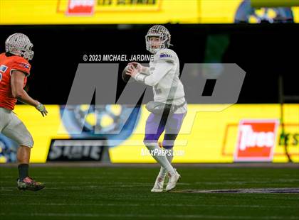 Thumbnail 3 in Lake Stevens vs Graham-Kapowsin (WIAA 4A Final) photogallery.