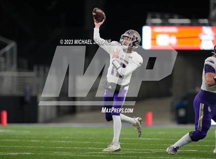 Thumbnail 3 in Lake Stevens vs Graham-Kapowsin (WIAA 4A Final) photogallery.