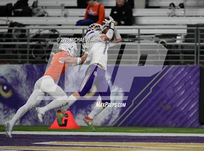 Thumbnail 3 in Lake Stevens vs Graham-Kapowsin (WIAA 4A Final) photogallery.