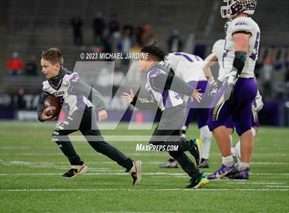 Thumbnail 2 in Lake Stevens vs Graham-Kapowsin (WIAA 4A Final) photogallery.