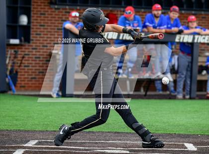 Thumbnail 1 in Pleasant Grove @ Henderson (UIL 4A D1 Area Playoff) photogallery.