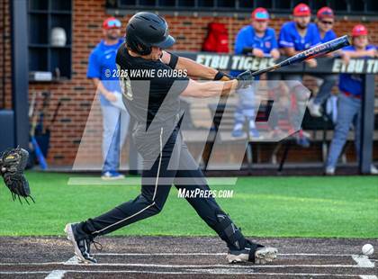 Thumbnail 3 in Pleasant Grove @ Henderson (UIL 4A D1 Area Playoff) photogallery.