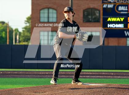 Thumbnail 2 in Pleasant Grove @ Henderson (UIL 4A D1 Area Playoff) photogallery.