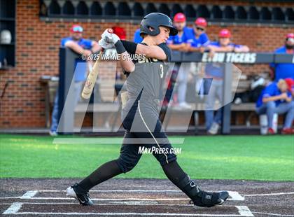 Thumbnail 2 in Pleasant Grove @ Henderson (UIL 4A D1 Area Playoff) photogallery.