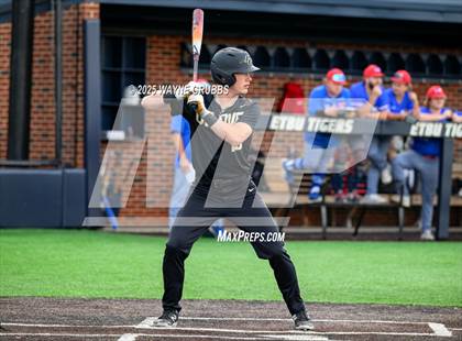 Thumbnail 2 in Pleasant Grove @ Henderson (UIL 4A D1 Area Playoff) photogallery.
