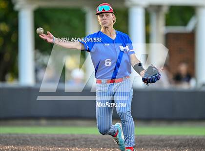 Thumbnail 2 in Pleasant Grove @ Henderson (UIL 4A D1 Area Playoff) photogallery.