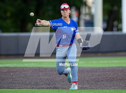 Thumbnail 3 in Pleasant Grove @ Henderson (UIL 4A D1 Area Playoff) photogallery.