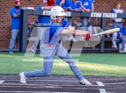 Thumbnail 3 in Pleasant Grove @ Henderson (UIL 4A D1 Area Playoff) photogallery.