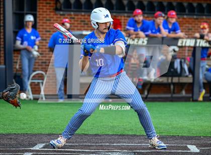 Thumbnail 2 in Pleasant Grove @ Henderson (UIL 4A D1 Area Playoff) photogallery.